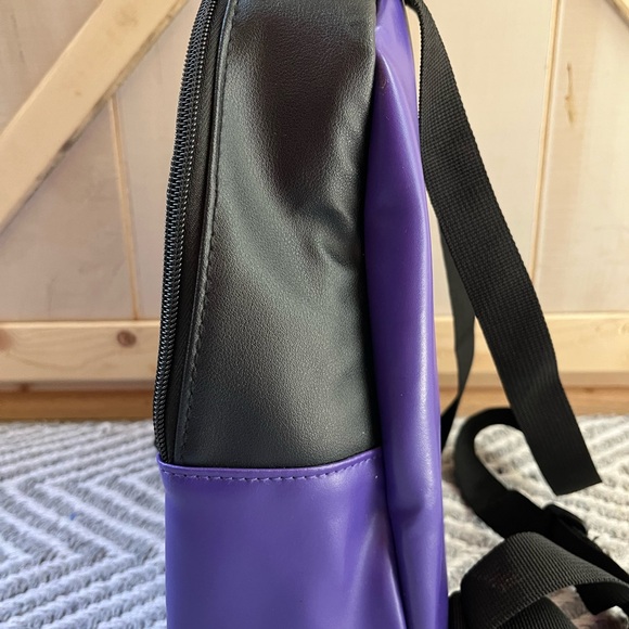 Marvel Bioworld Black Panther 'Wakanda Forever' 12 inch Mini Backpack - Picture 3 of 6